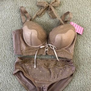 Bombshell corset halter bra set 32A bottom XS